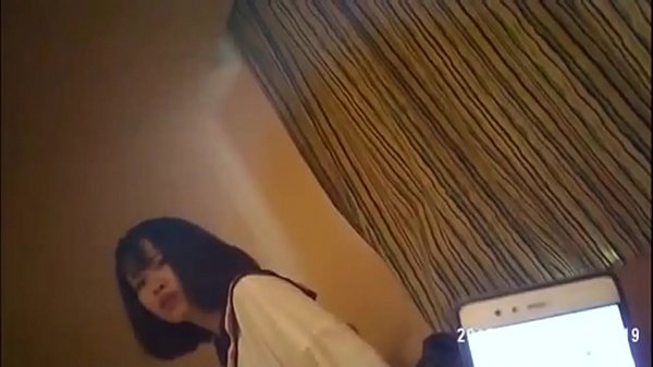 Bé nữ sinh mặt dâm của tôi