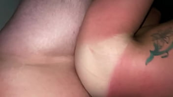 Quay Lưng Chịu Trận Ngay Cửa Phòng Khách Sạn Mở Toang để Tất Cả Thấy Em được Tưới đầy Tinh Trùng